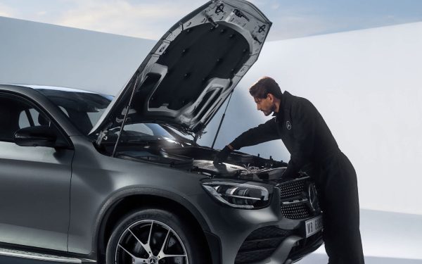 Mercedes-Benz Dealership vs Independent Specialist: Which Should You Choose?