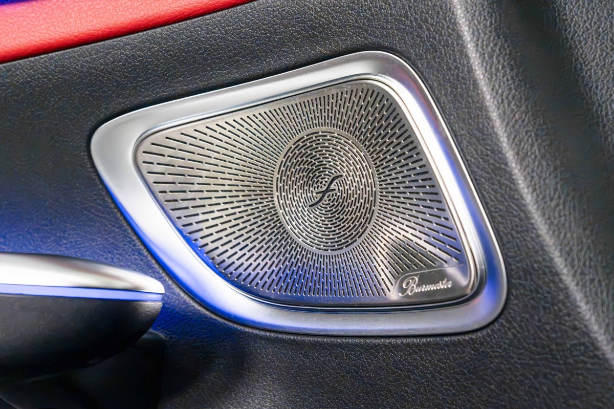 30992