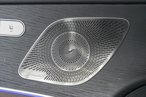 33729